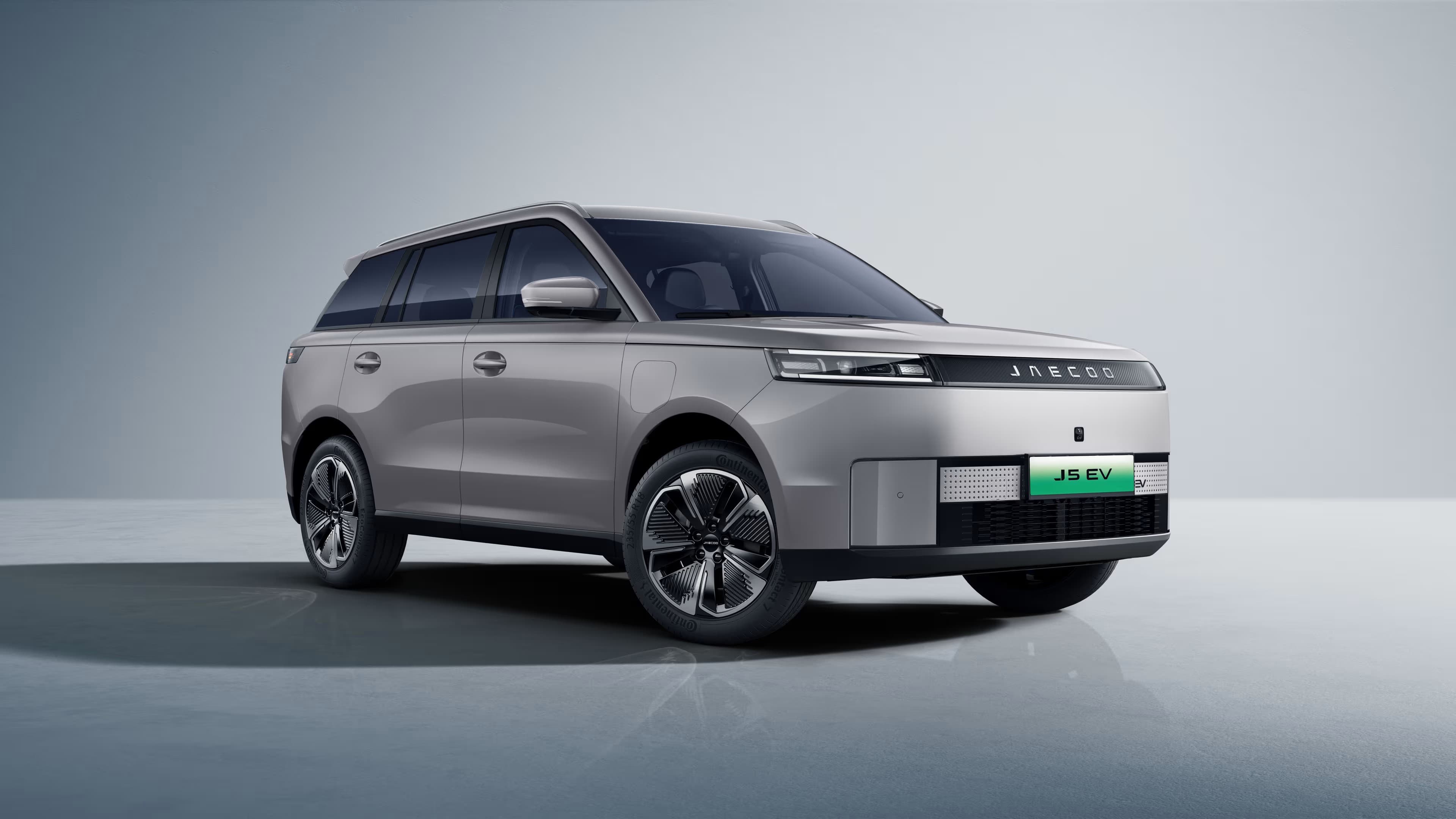 JAECOO J5 EV Resmi Meluncur: Crossover Listrik Ramah Hewan Peliharaan Mulai 350 Jutaan! - Dealer JAECOO Jatim